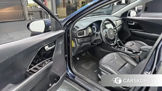 Kia Niro 2018 Синий из Кореи, фото 2