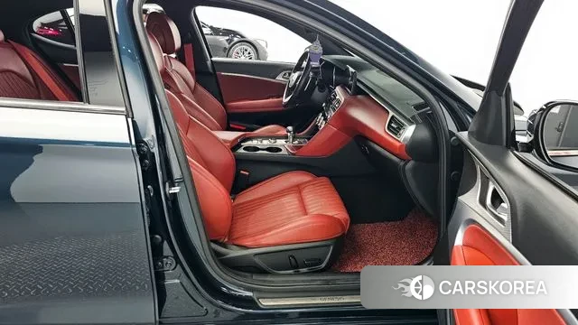 Genesis The New G70 2022 Синий из Кореи, фото 2