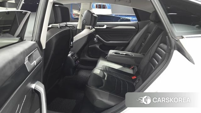Volkswagen Arteon 2022 Белый из Кореи, фото 2