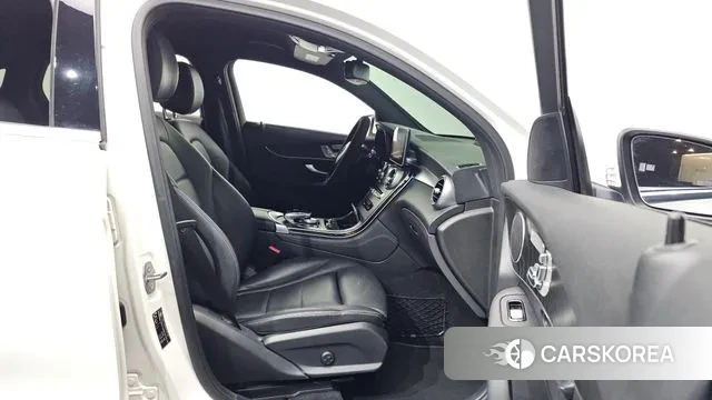 Mercedes-Benz GLC-Class X253 2019 Белый из Кореи, фото 2