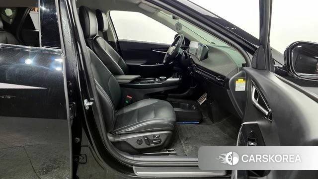 Kia EV6 2023 Черный из Кореи, фото 2