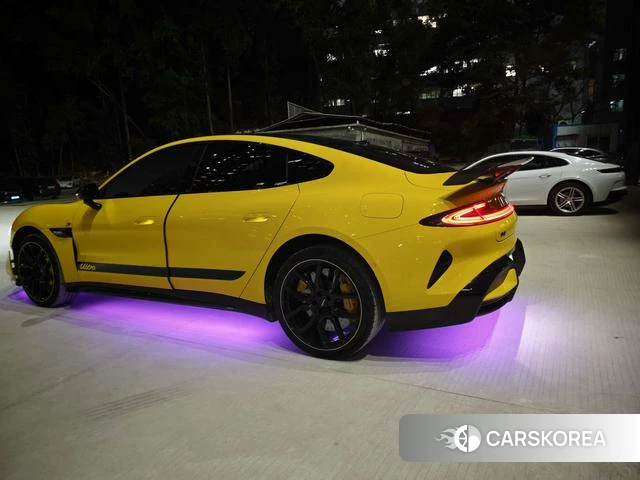 Xiaomi Car Xiaomi SU7 Ultra 2025 Желтый из Китая, фото 2