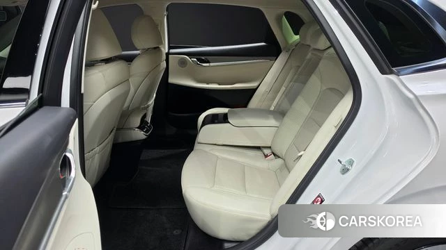 Hyundai The New Grandeur IG Hybrid 2022 Белый из Кореи, фото 2