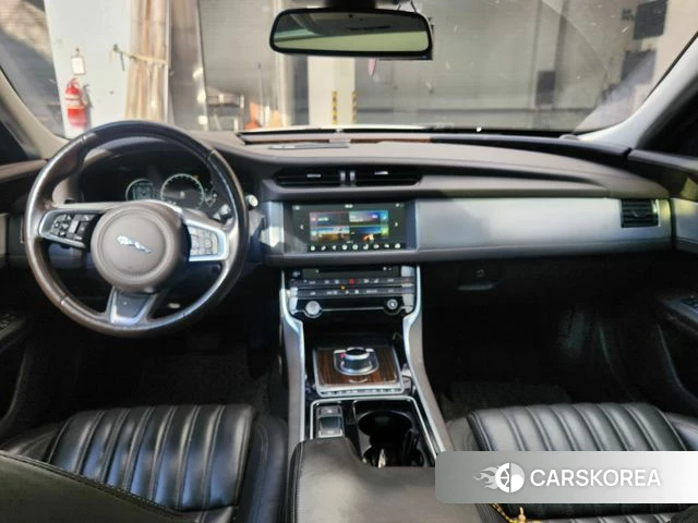 Jaguar XF (X260) 2018 Белый из Кореи, фото 2