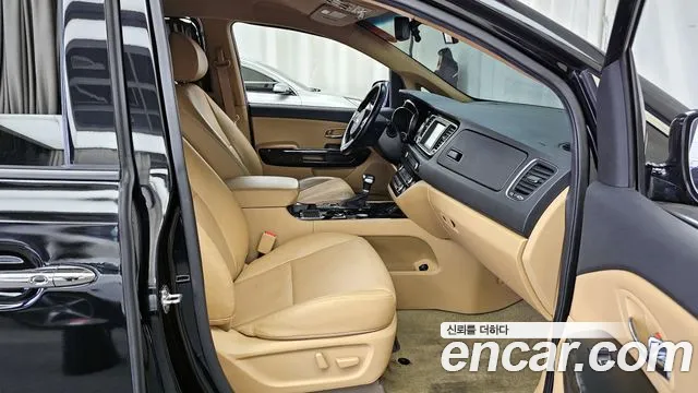 Kia The New Carnival 2019 Черный из Кореи, фото 2