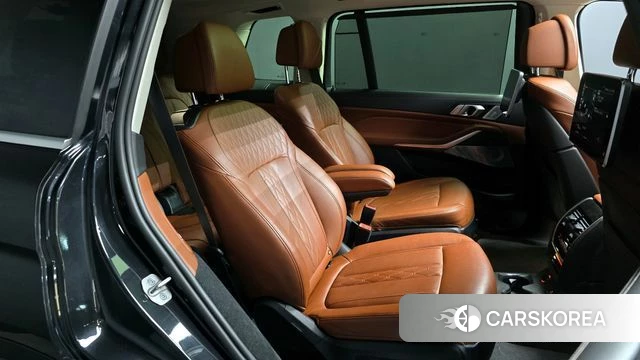 BMW X7 (G07) 2021 Серый из Кореи, фото 2