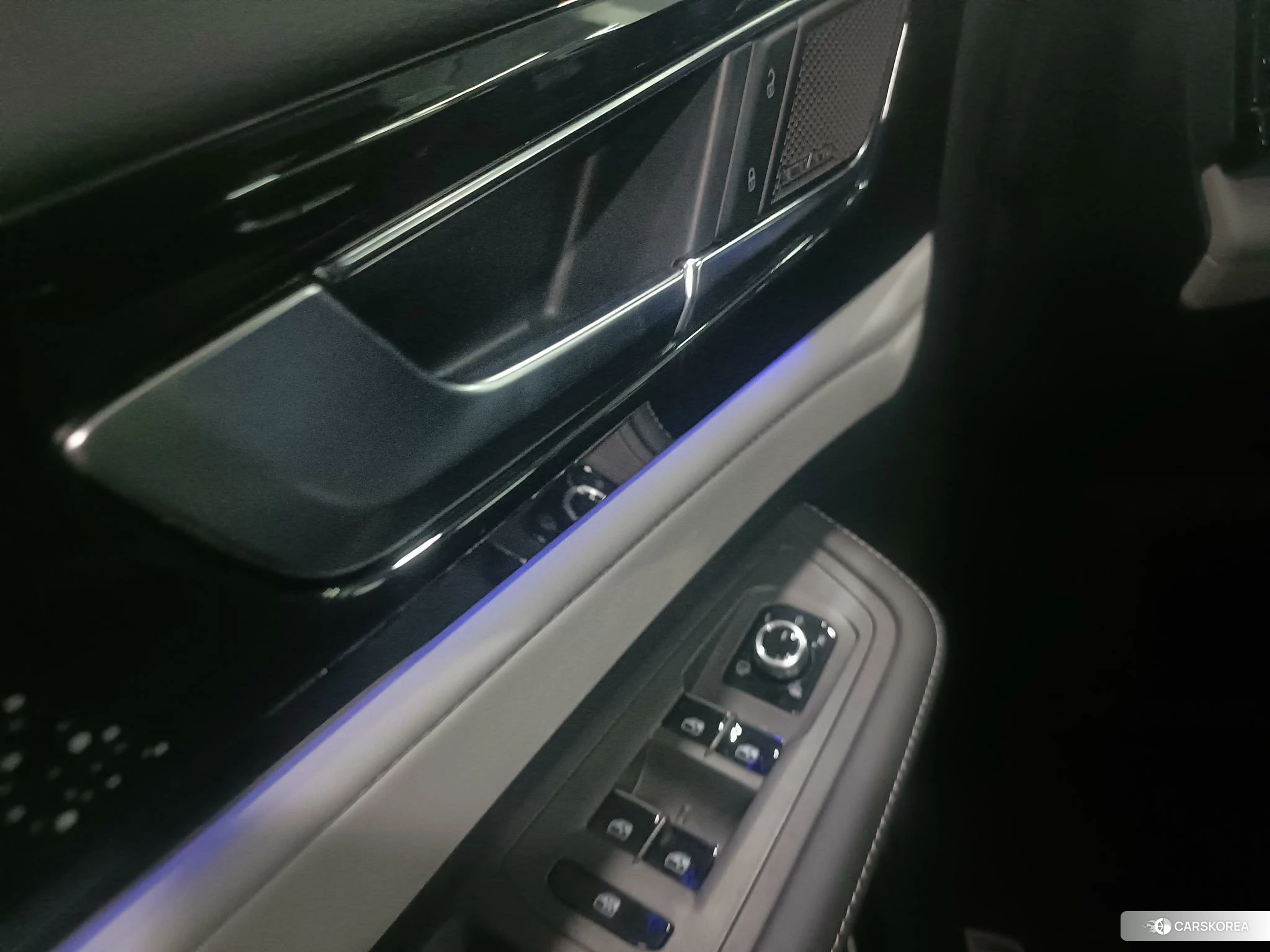 Volkswagen Tourang 2024 Черный из Китая, фото 2
