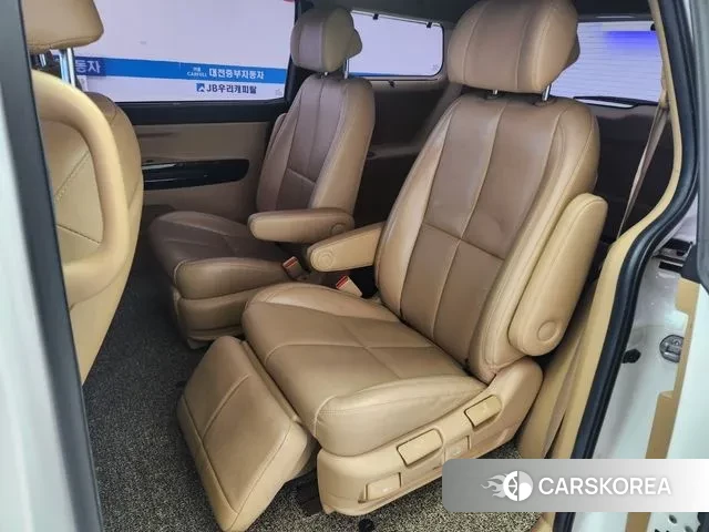 Kia The New Carnival 2019 Белый из Кореи, фото 2