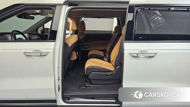 Kia Carnival 4th generation 2023 Белый из Кореи, фото 2