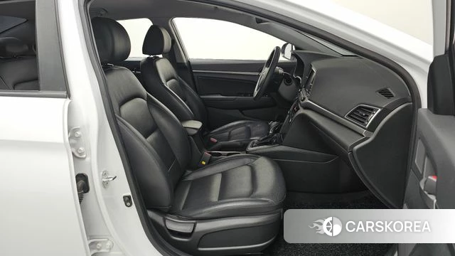 Hyundai Avante AD 2018 Белый из Кореи, фото 2