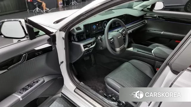 Hyundai Grandeur Hybrid (GN7) 2023 Белый из Кореи, фото 2