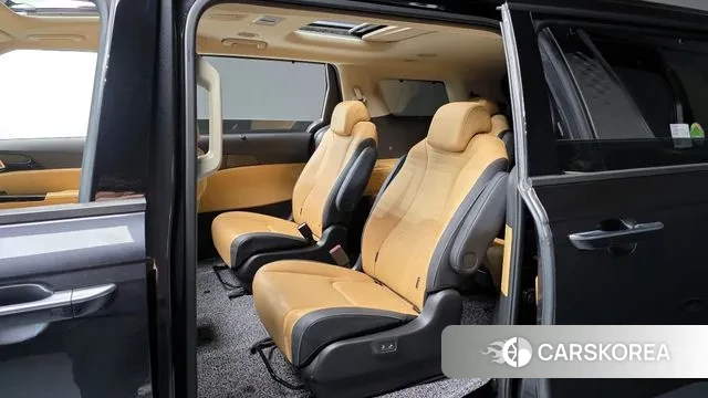 Kia Carnival 4th generation 2023 Серый из Кореи, фото 2