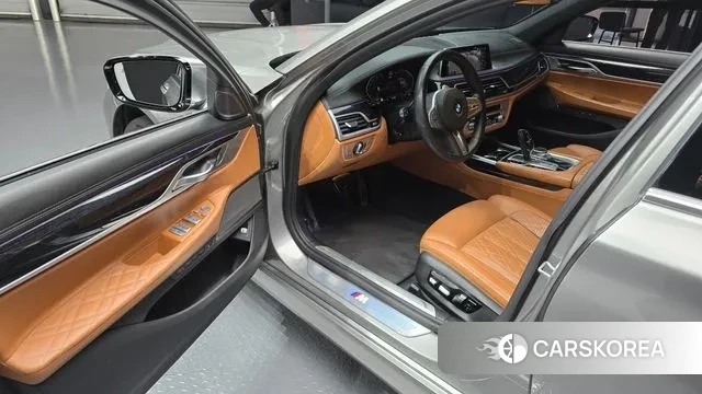 BMW 7 Series (G11) 2020 Серебристо-серый из Кореи, фото 2