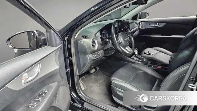 Kia The New K3 2nd generation 2022 Черный из Кореи, фото 2