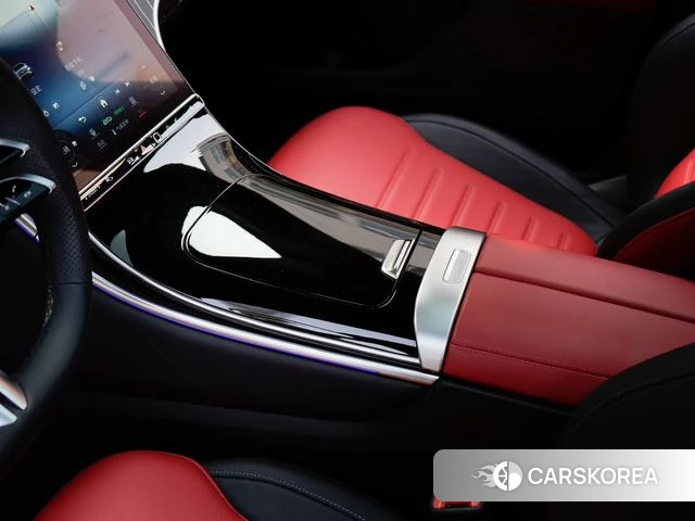 Mercedes-Benz GLC Coupe 2024 Белый из Китая, фото 2