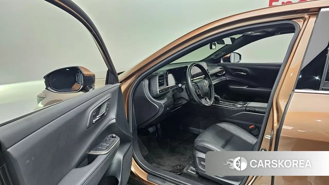 Toyota Crown Crossover 2023 Коричневый из Кореи, фото 2
