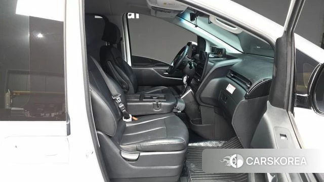 Hyundai Staria 2024 Белый из Кореи, фото 2