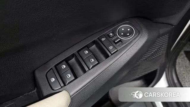 Kia Seltos 2022 Белый из Кореи, фото 2