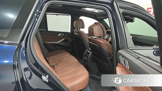 BMW X5 (G05) 2024 Черный из Кореи, фото 2
