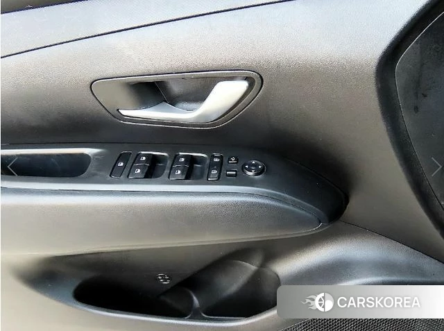 Hyundai Tucson (NX4) 2022 Серебристо-серый из Кореи, фото 2
