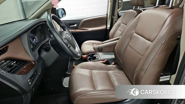 Toyota Sienna 2018 Серый из Кореи, фото 2
