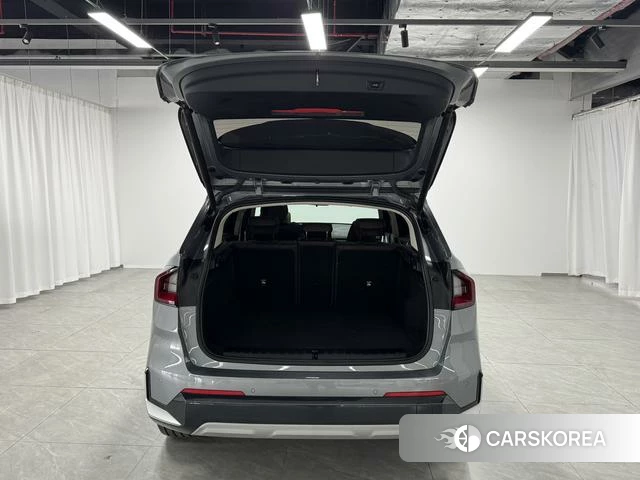 BMW X1 2023 Серебристо-серый из Китая, фото 2