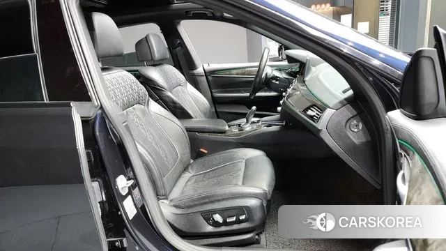 BMW 6 Series GT (G32) 2018 Черный из Кореи, фото 2