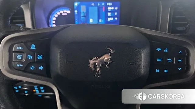 Ford Bronco 6th Generation 2022 Жемчужный цвет из Кореи, фото 2