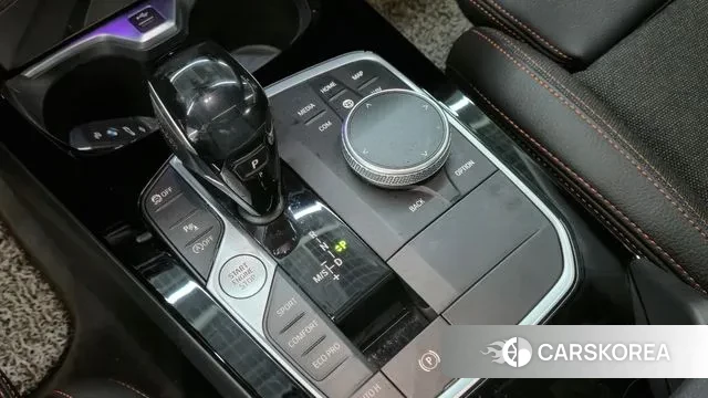 BMW 1 Series (F40) 2020 Черный из Кореи, фото 2