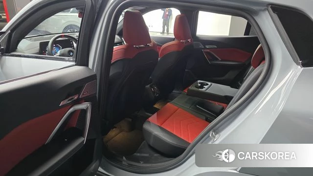 BMW X2 (U10) 2025 Цвет галактики из Кореи, фото 2