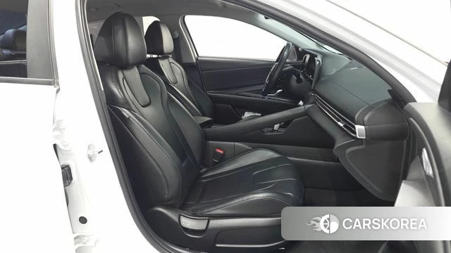 Hyundai Avante Hybrid (CN7) 2023 Белый из Кореи, фото 2