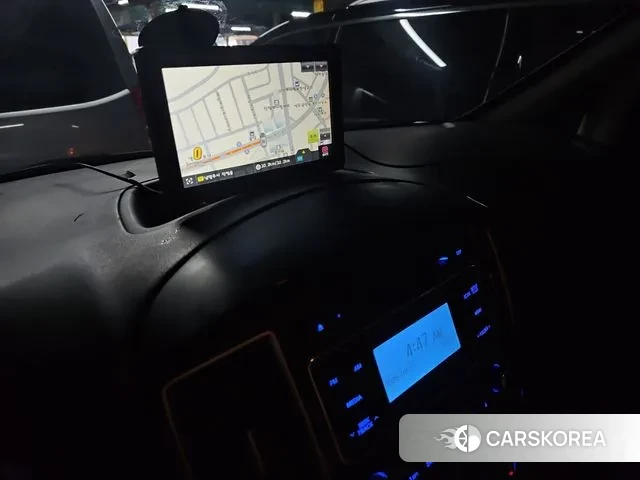 Hyundai The New Grand Starex 2019 Серебристо-серый из Кореи, фото 2