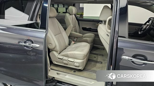 Kia The New Carnival 2018 Серый из Кореи, фото 2
