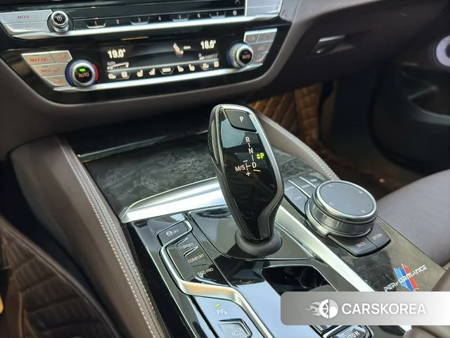 BMW 6 series GT 2023 Белый из Китая, фото 2