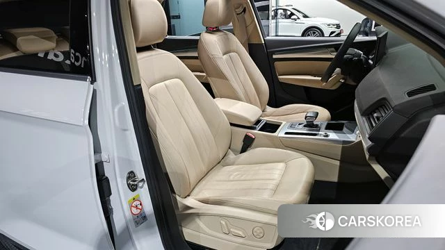 Audi Q5 (FY) 2022 Белый из Кореи, фото 2