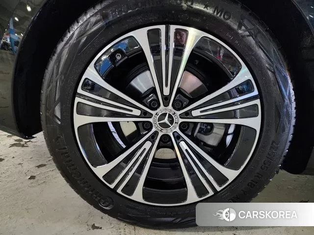 Mercedes-Benz E-Class W214 2025 Черный из Кореи, фото 2