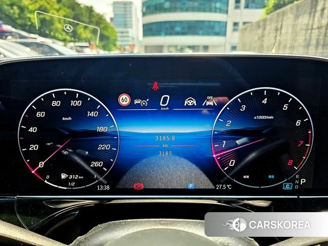 Mercedes-Benz E-Class W214 2025 Белый из Кореи, фото 2