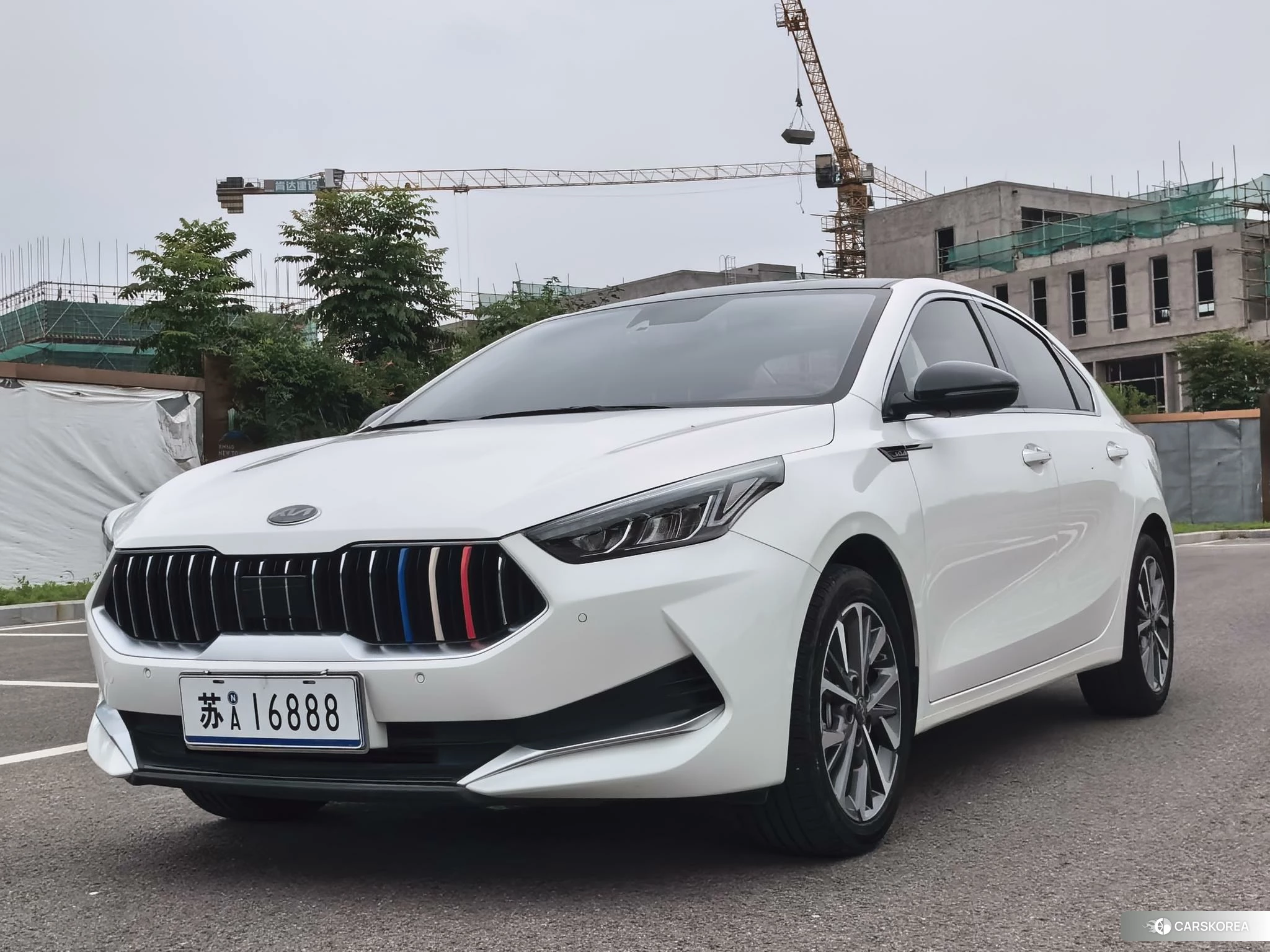 Kia K3 2021 Белый из Китая, фото 2