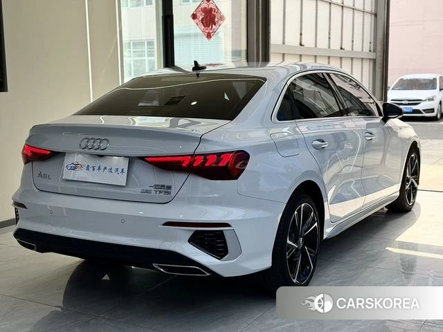 Audi A3 2022 Белый из Китая, фото 2
