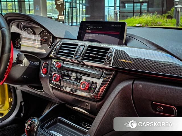 BMW M4 (F82) 2018 Желтый из Кореи, фото 2