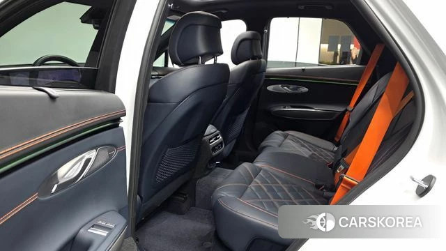 Genesis GV70 2025 Белый из Кореи, фото 2