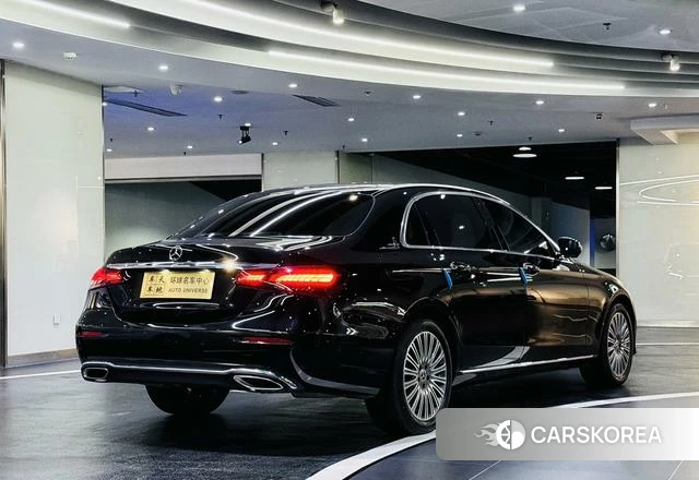 Mercedes-Benz E-class 2023 Черный из Китая, фото 2