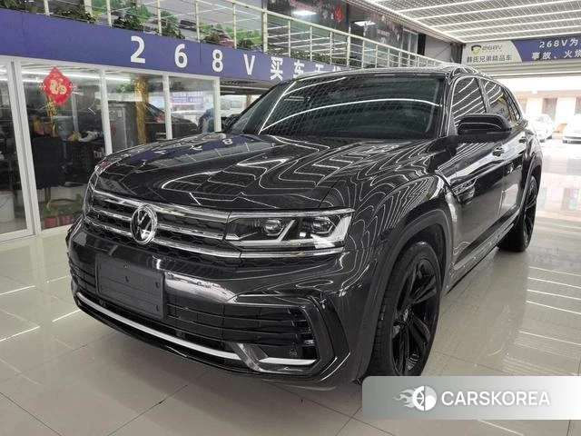 Volkswagen Tourang 2022 Черный из Китая, фото 2