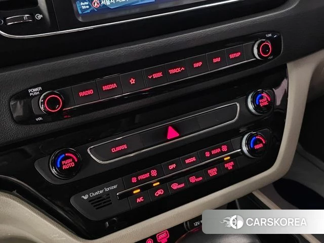 Kia The New Carnival 2019 Белый из Кореи, фото 2