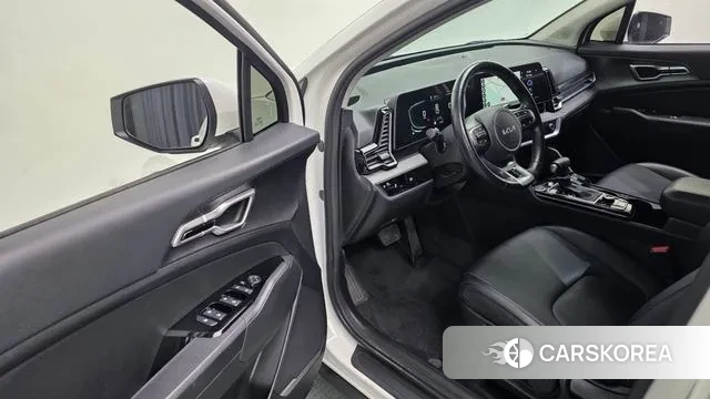 Kia Sportage 5th Generation 2022 Белый из Кореи, фото 2