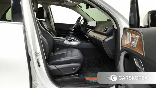 Mercedes-Benz GLE-Class W167 2021 Белый из Кореи, фото 2