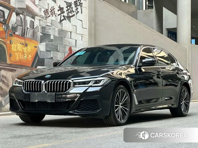 BMW 5 series 2023 Черный из Китая, фото 2