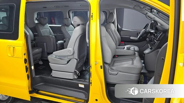 Hyundai The New Grand Starex 2018 Желтый из Кореи, фото 2