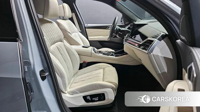 BMW X5 (G05) 2025 Цвет галактики из Кореи, фото 2