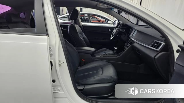 Kia The New K5 2nd generation 2019 Белый из Кореи, фото 2